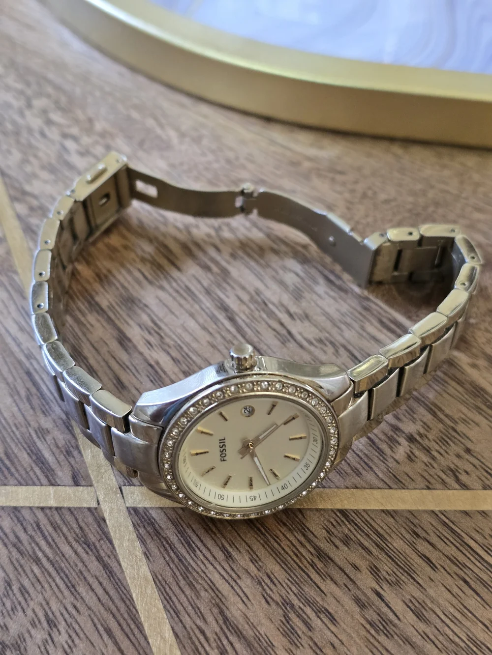 Fossil Women's Silver Crystal Accent Stainless Steel Watch - Silver